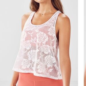 🤍 Fabletics “Elle” White Floral Lace Tank • Small • NWT